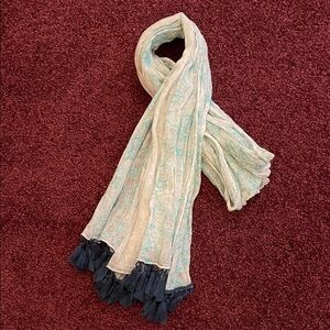 American Eagle Outfitters Cream and Blue Scarf